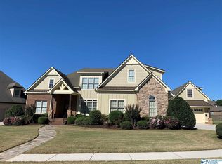 3 Elm Tree Ln, Huntsville, AL 35824