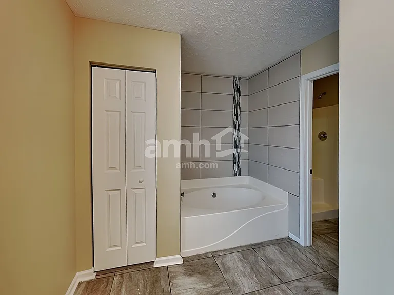5116 Sand Ct — Photo 15
