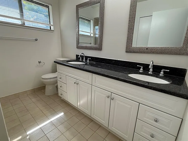 6560 Ridgefield Cir #104 — Photo 11