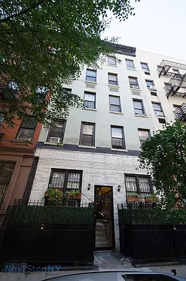 Rented by NextStopNY | media 16