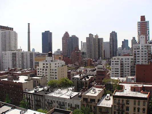 Sold by Sotheby's International Realty | media 8