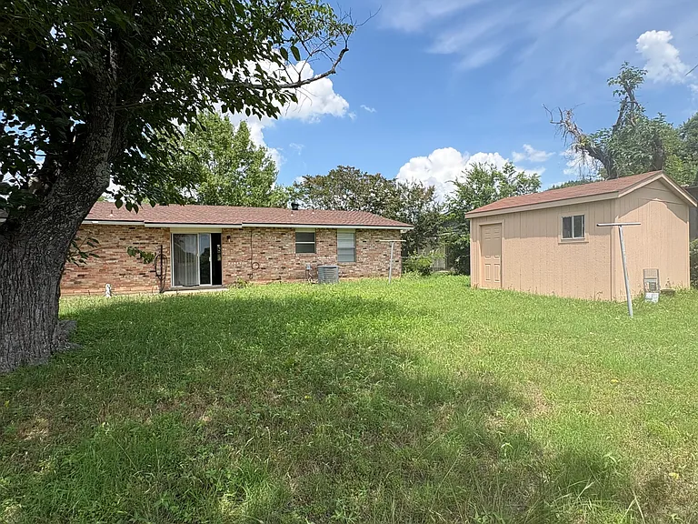 8647 Flicker Ln — Photo 9