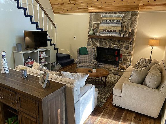 4th image of 312 Longview Dr