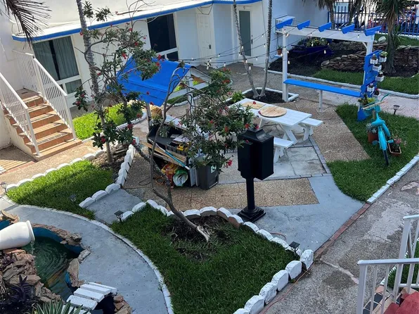 2115 N Ocean Blvd #8, Fort Lauderdale, FL 33305