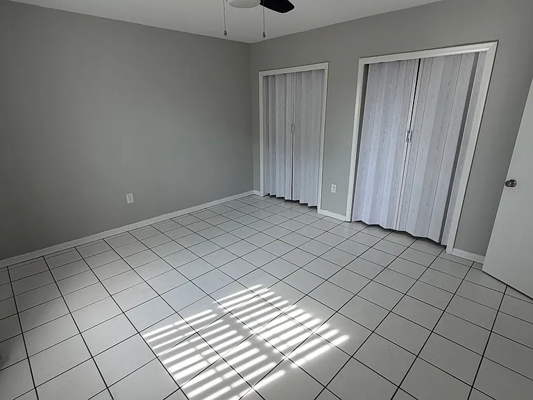 2140 Monroe St — Photo 1