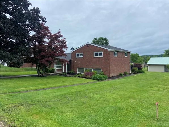 327 Craig St, Ford City, PA 16226