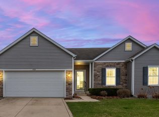 7773 W 96th Pl, Crown Point, IN 46307