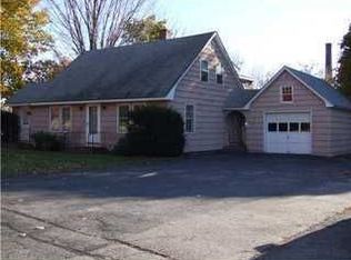 99 Elm St, North Berwick, ME 03906