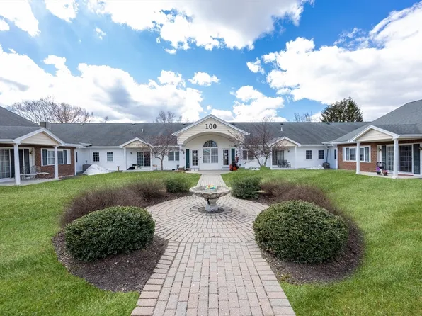 100 Lawrence St Unit 18, Haverhill, MA 01830