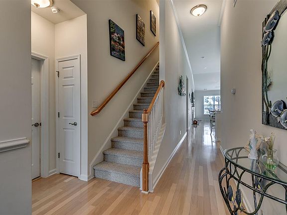 4th image of 252 Viareggio Rd #252