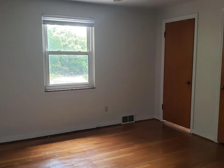 162 Race St — Photo 7