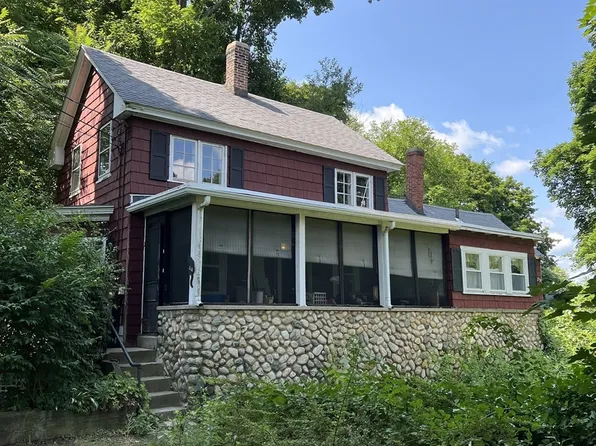 44 Nahant St, Wakefield, MA 01880