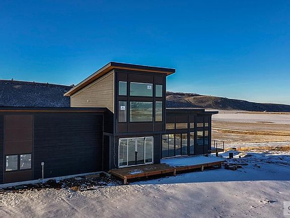 2nd image of 8460 Fawn Rd
