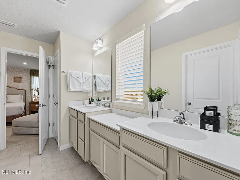 1052 Victoria Hills Ct — Photo 18