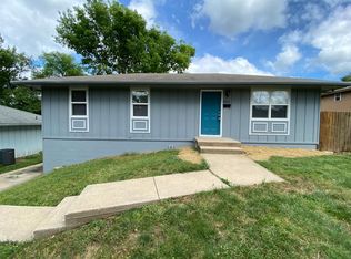 2421 S Overton Ave, Independence, MO 64052