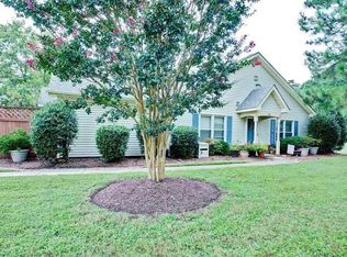 28 Ridge Wood Dr, Hampton, VA 23666