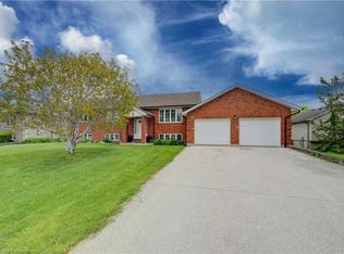 3985 Sackville St, Perth East, ON N0B2P0