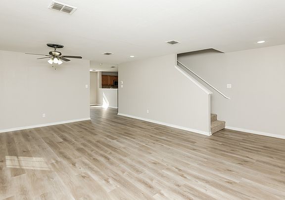 4th image of 1117 Cottonwood Dr