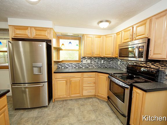 3rd image of 1362 Linden Creek Dr
