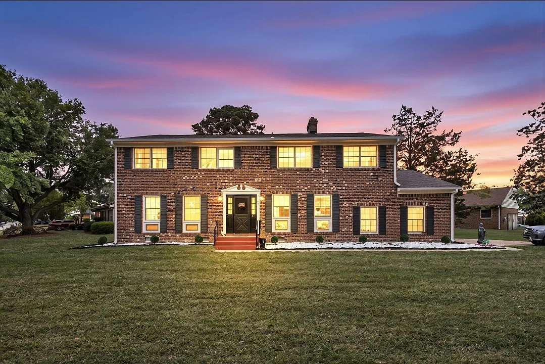 5 bed, 2.5 bath, 2314 sqft, $3,795 — Photo 1