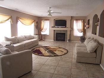 3rd image of 10460 Calle Leon NW