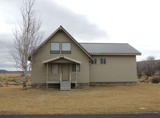 18246 Boone Ln, Plush, OR 97637