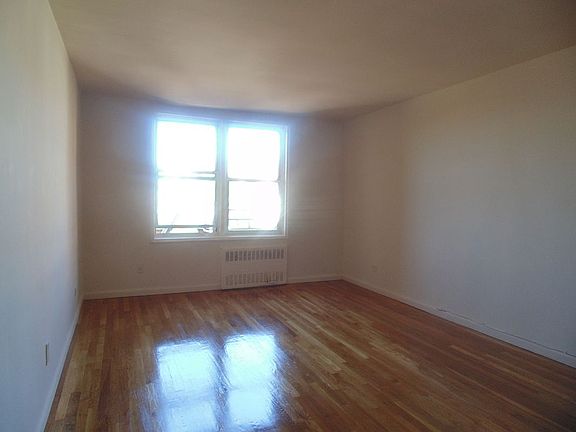 4th image of 59 Gelston Ave APT 3c