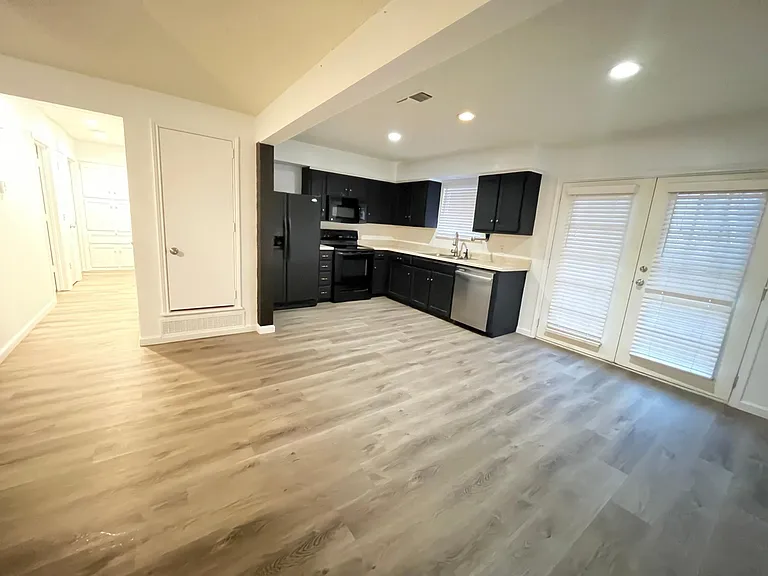 4003 Segram Ct — Photo 6