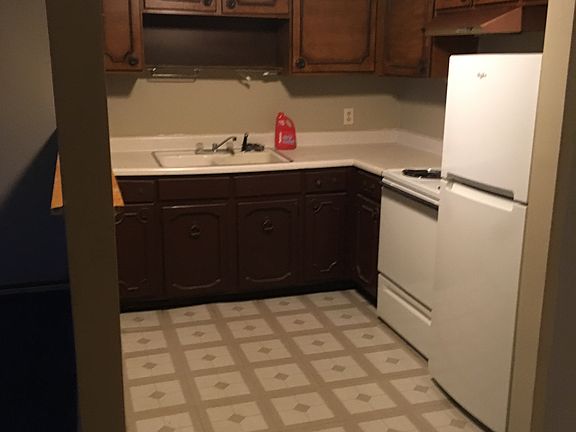 3rd image of 117 Church St APT 106