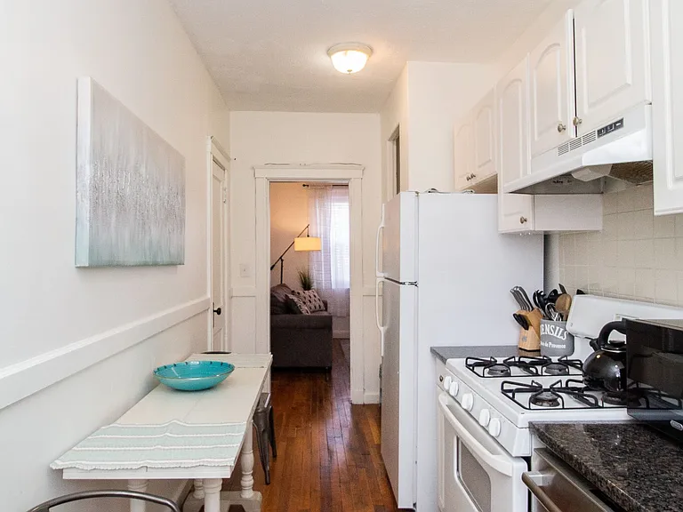 191 Kent St #1 — Photo 10