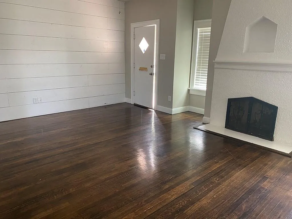 3 bed, 1.0 bath, 1697 sqft, $2,000 — Photo 4