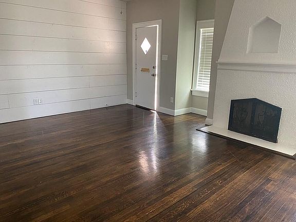 4th image of 1610 N Texas Ave