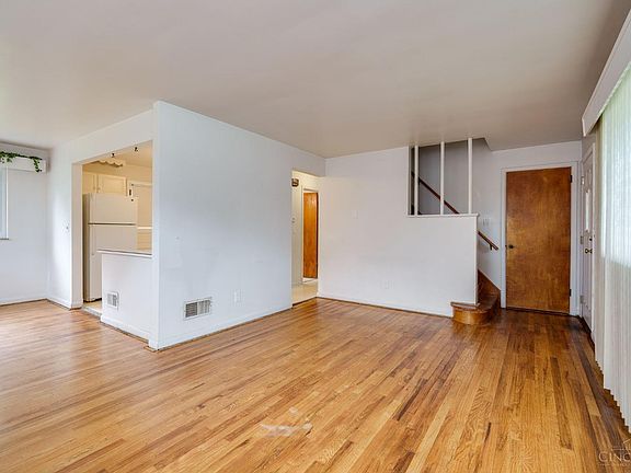 5th image of 8366 Coghill Ln