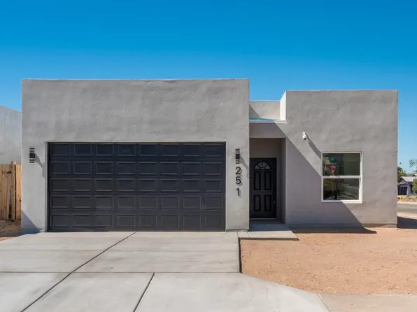 251 Maxine St NE, Albuquerque, NM 87123