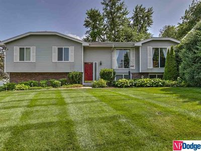 3703 Pinehill Rd, Bellevue, NE, 68123