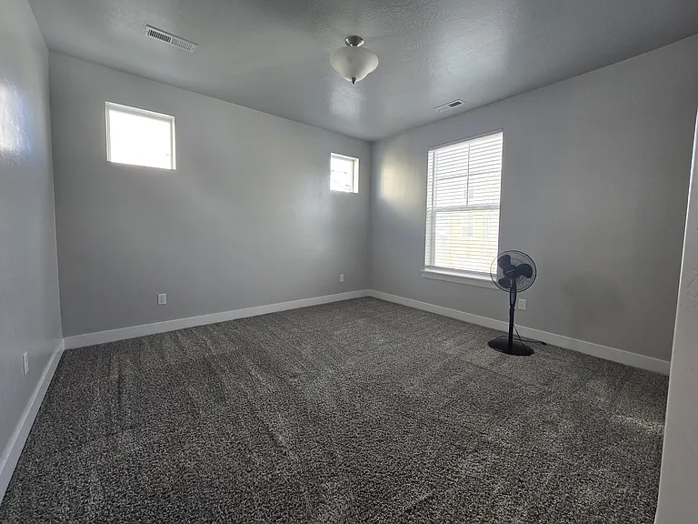 14708 S Astin Ln #203 — Photo 14