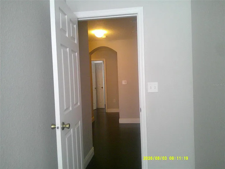 3098 Ashland Ln N — Photo 36