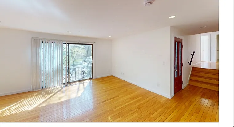 24 Broadlawn Park #22 — Photo 4