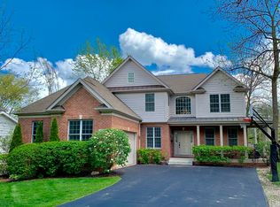 467 Lincoln Ave, Lake Bluff, IL