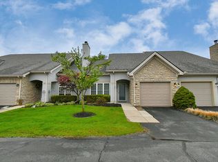 910 Village Dr, Delaware, OH 43015