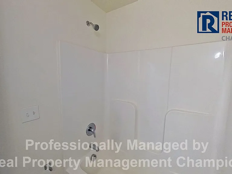 812 S 5th Ave — Photo 16