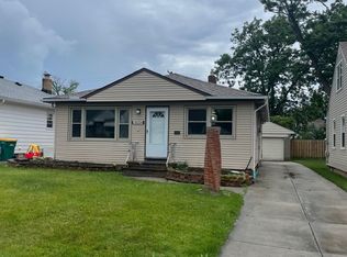 18204 Hazelwood Ave, Maple Heights, OH