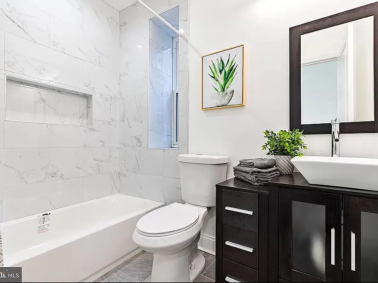 1630 N Bond St — Photo 23