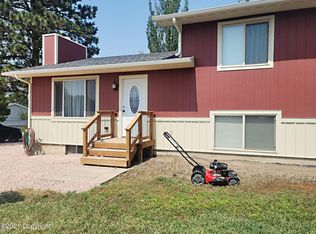 1336 Colorado Ave, Upton, WY 82730