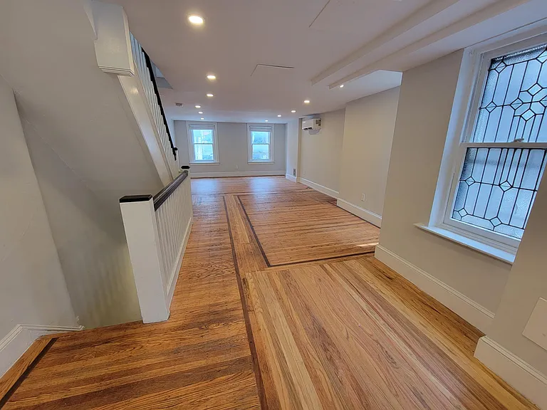 2050 Sansom St #2 — Photo 2