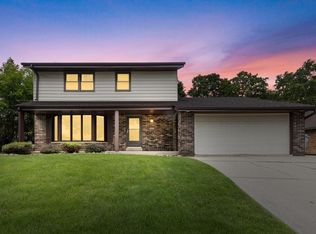 5253 S 22nd Pl, Milwaukee, WI 53221