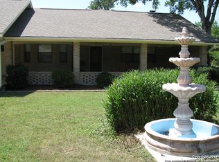 444 Ogden Ln, New Braunfels, TX 78130