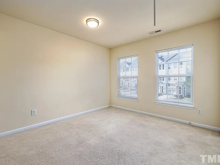 1619 Snowmass Way — Photo 20