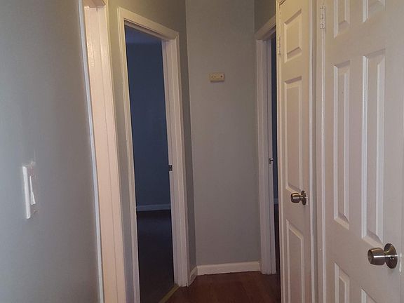 3rd image of 8 Norwich St #3