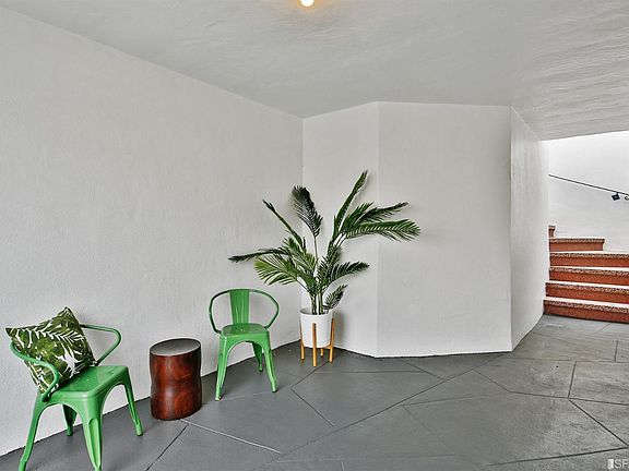 4th image of 2119 41st Ave